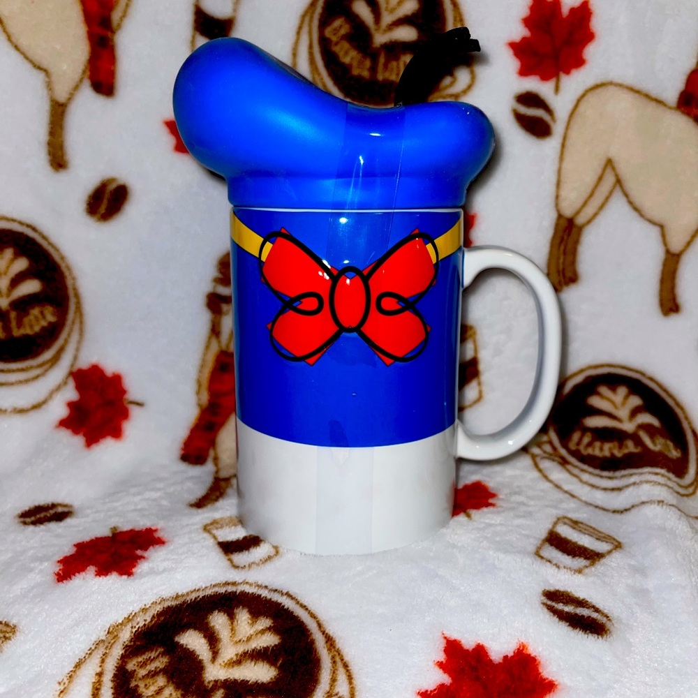 Disney Park collection Donald Duck Mug With Hat